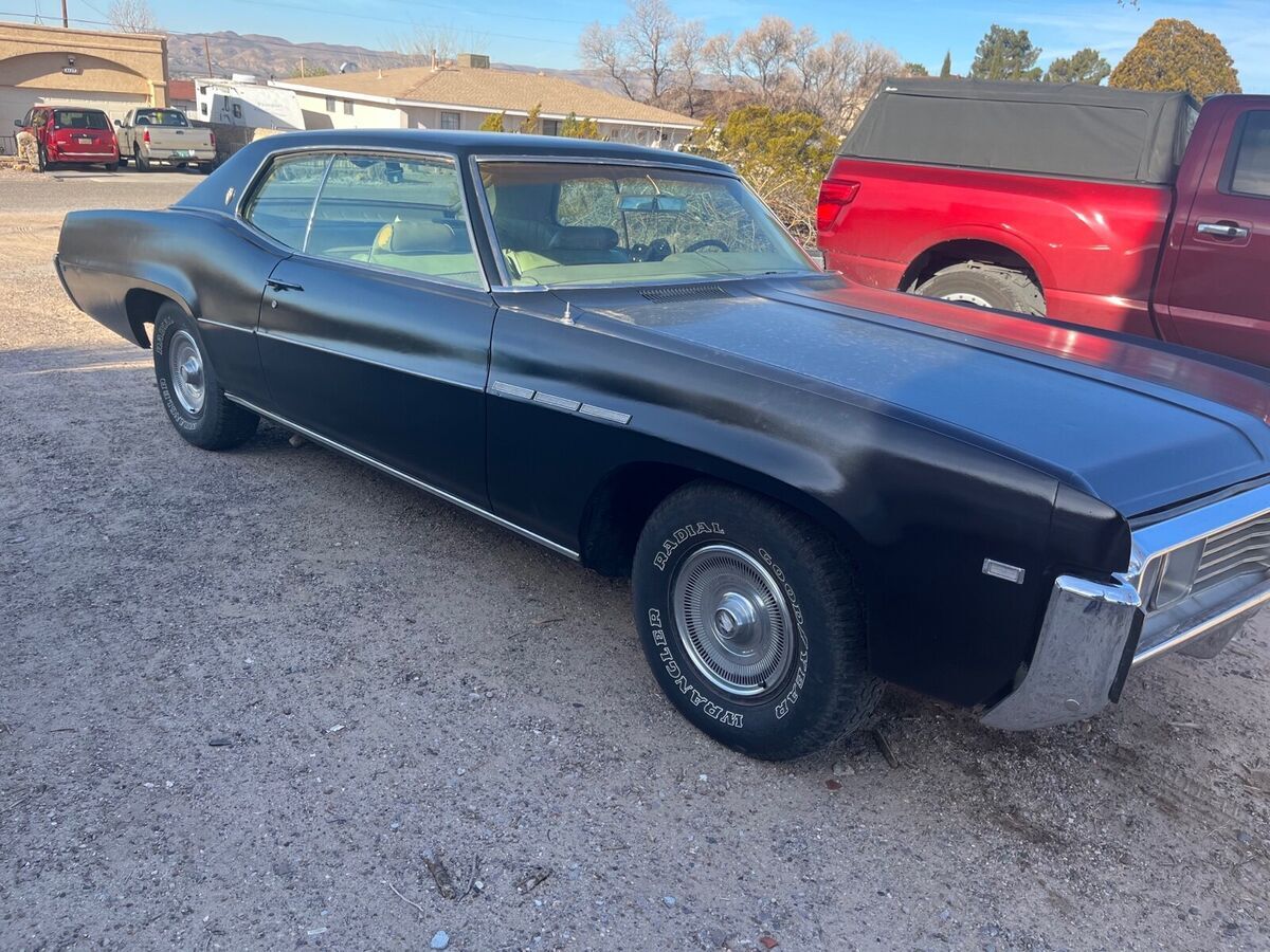 1969 Buick Le Sabre gray