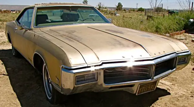 1969 Buick Riviera DELUXE