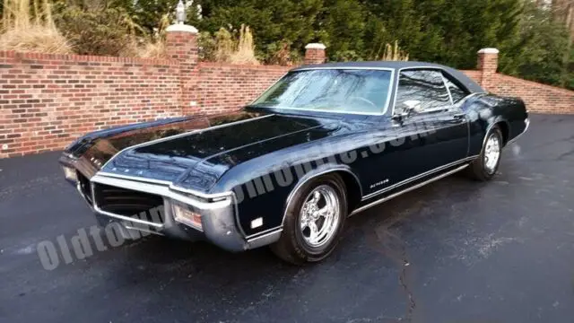 1969 Buick Riviera --