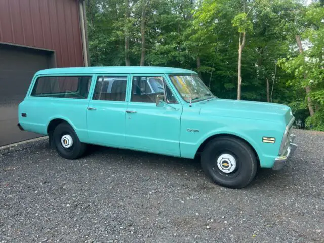 1969 Chevrolet Suburban