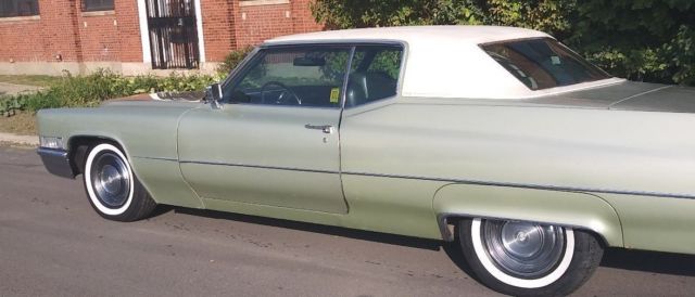 1969 Cadillac DeVille Dk Green