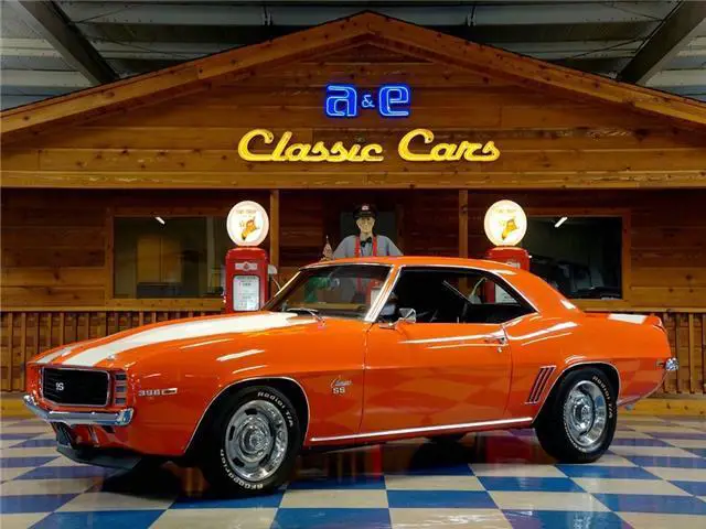 1969 Chevrolet Camaro 454 cui / 4 speed manual