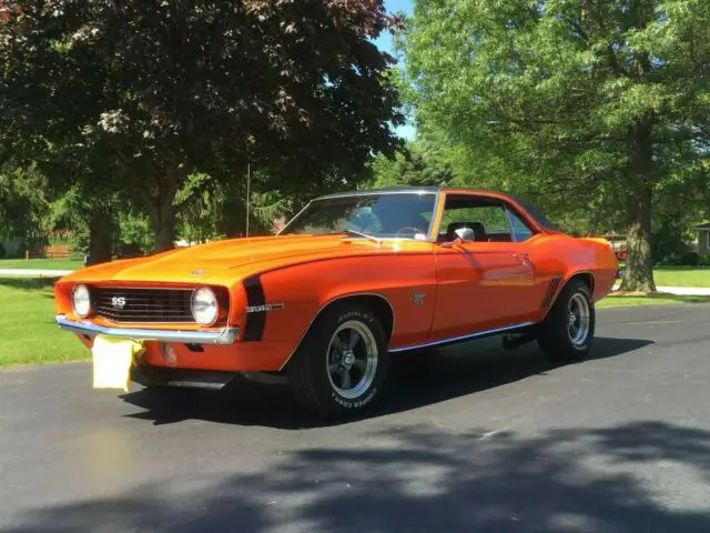 1969 Chevrolet Camaro SS Tribute