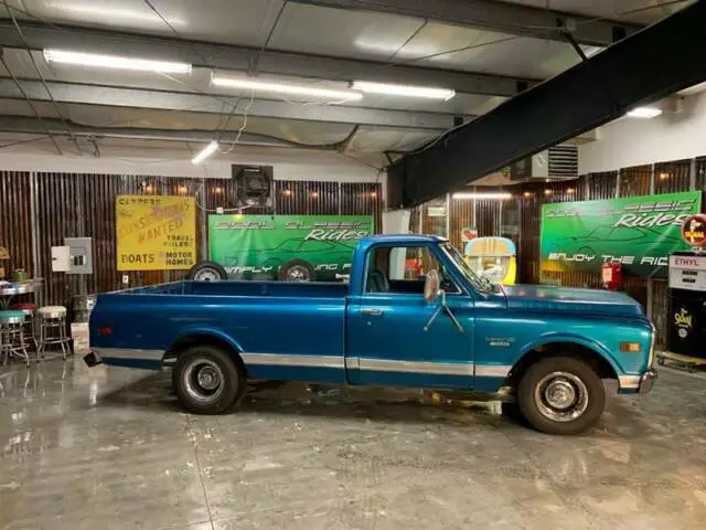 1969 Chevrolet C/K Pickup 1500 Custom 10