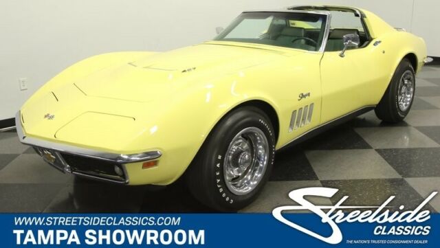 1969 Chevrolet Corvette 427 Tri-Power