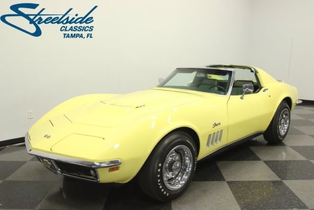 1969 Chevrolet Corvette 427 Tri-Power