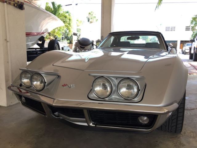1969 Chevrolet Corvette Silver with Black Leather