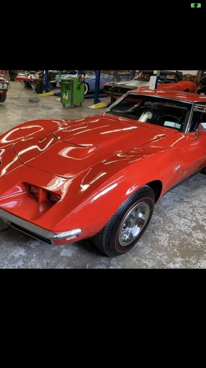 1969 Chevrolet Corvette t-tops