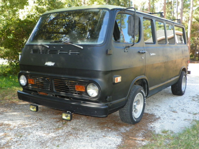 1969 Chevrolet G20 Van 108 SPORTSVAN