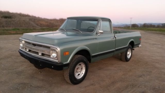 1969 Chevrolet C/K Pickup 2500 CST