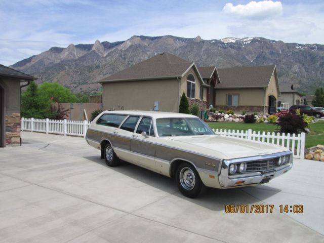 1968 Chrysler Town & Country Town & County