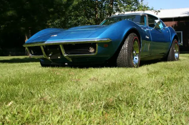 1969 Chevrolet Corvette Deluxe