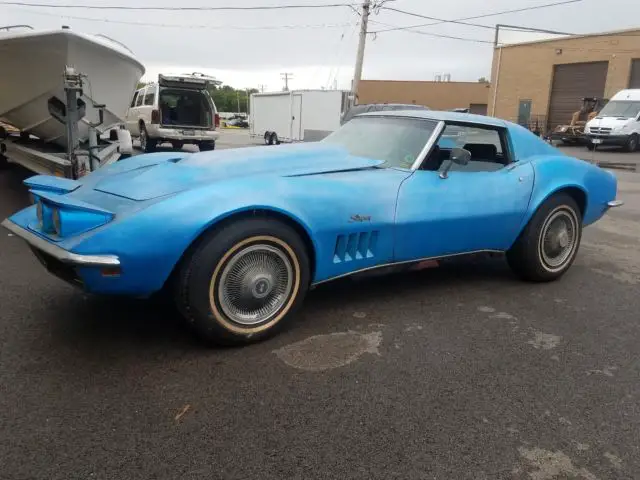 1969 Chevrolet Corvette leather interior