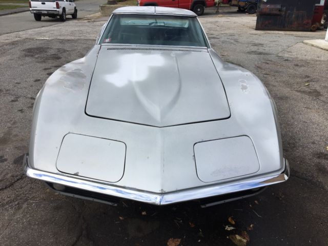 1969 Chevrolet Corvette T-top nice driver