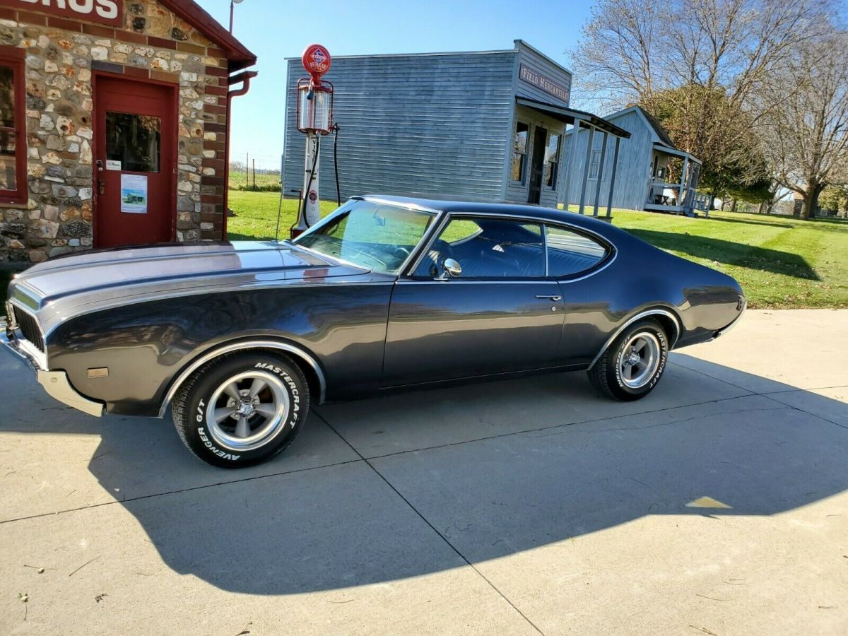 1969 Oldsmobile Cutlass