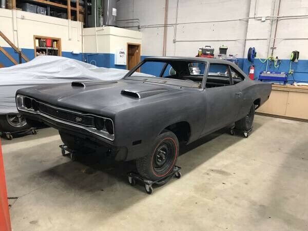 1969 Dodge Coronet Hardtop Post car