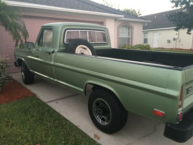 1969 Ford F-250