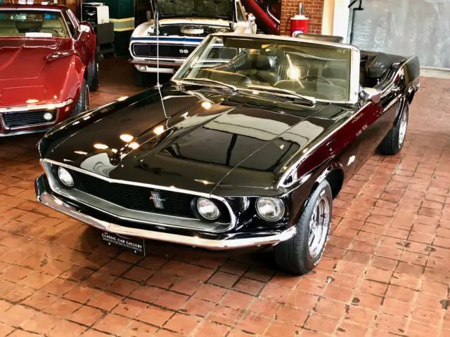 1969 Ford Mustang --