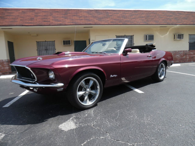 1969 Ford Mustang CONVERTIBLE V8 351 Automatic  fully restored