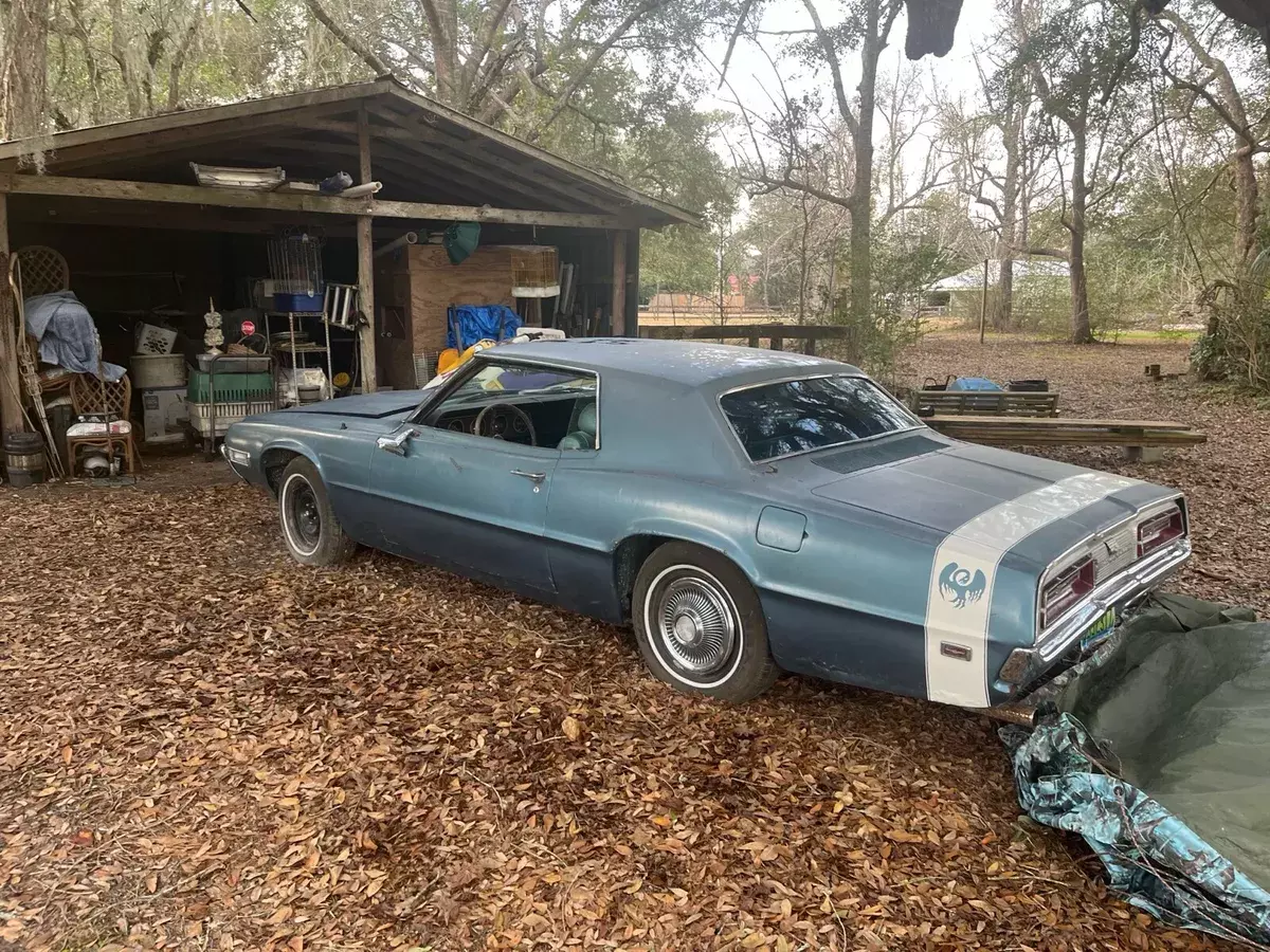 1969 Ford Thunderbird