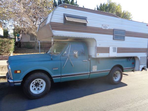 1969 GMC C20 PICK UP TRUCK