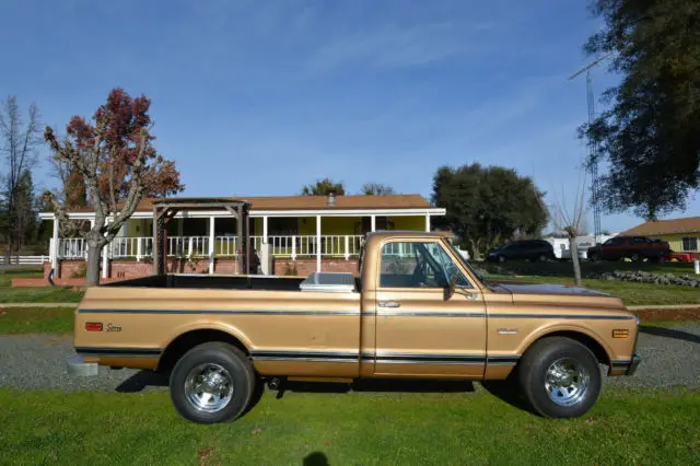 1969 Chevrolet C/K Pickup 2500 Camper Special