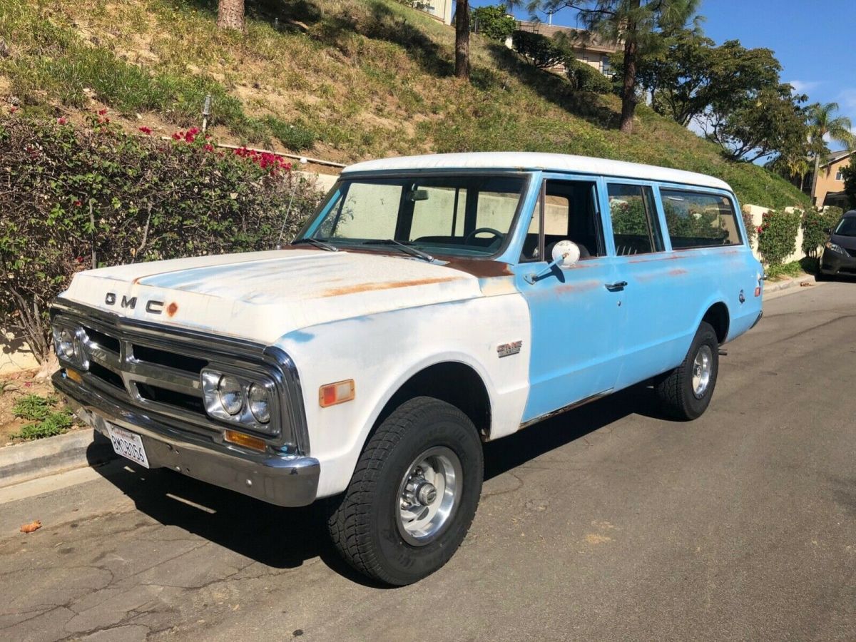 1969 GMC Suburban