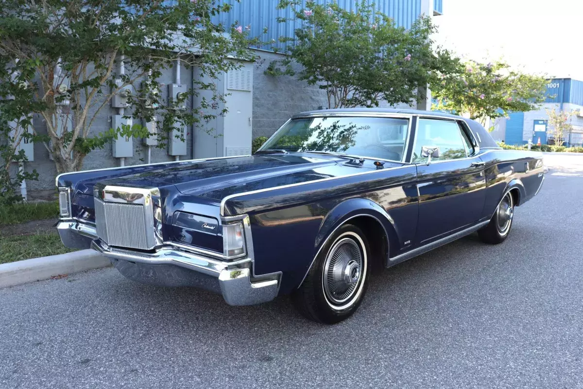 1969 Lincoln Continental Mark III 