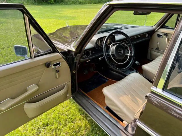 1969 Mercedes-Benz 250