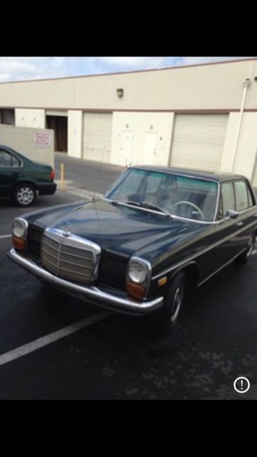 1969 Mercedes-Benz 200-Series