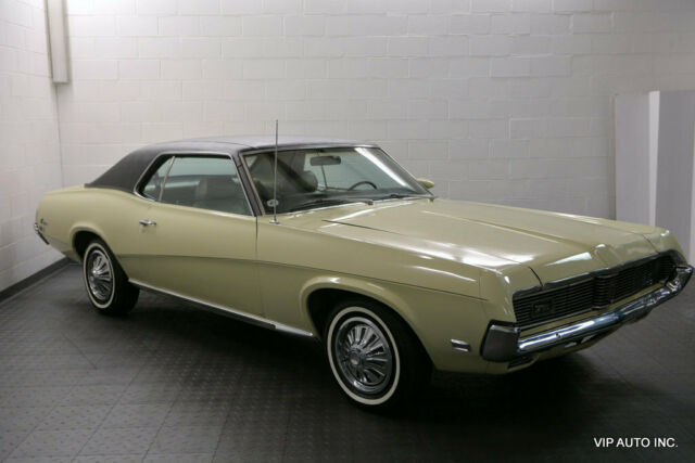 1969 Mercury Cougar --