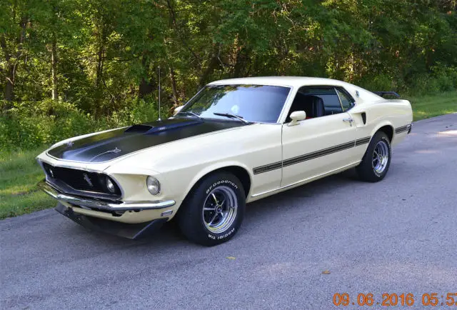 1969 Ford Mustang MACH 1