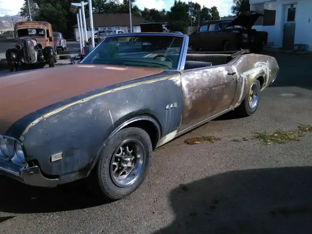 1969 Oldsmobile Cutlass