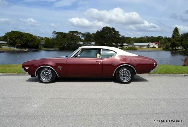 1969 Oldsmobile Cutlass --