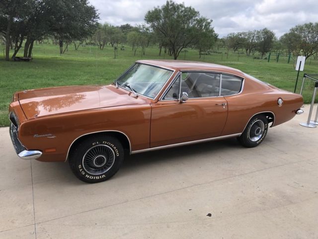 1969 Plymouth Barracuda Freshly built 318 nice color buckets and console