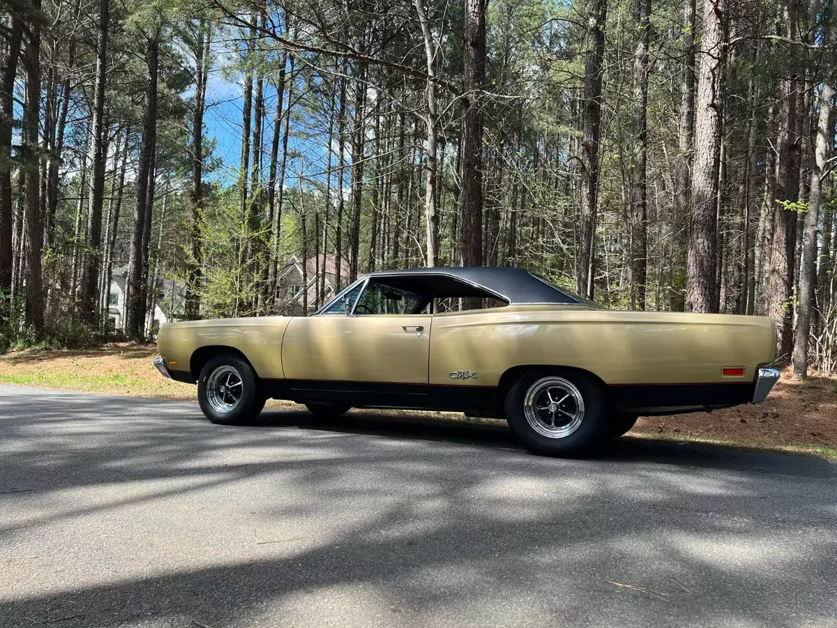 1969 Plymouth GTX 2dr Hardtop