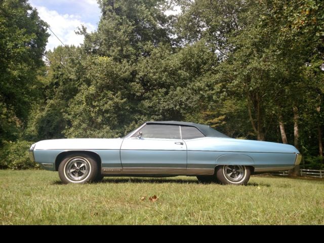 1969 Pontiac Bonneville Blue