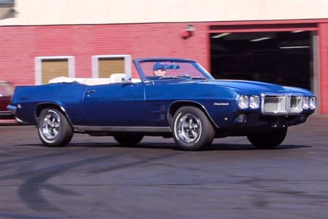 1969 Pontiac Firebird Blue with White Interior, Convertible 350 Automati