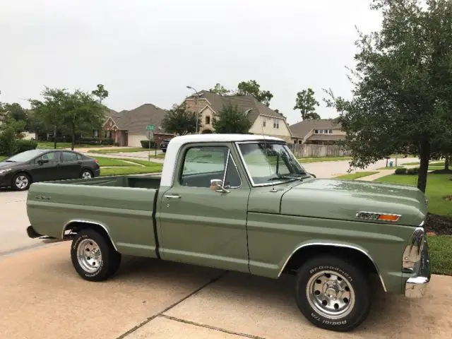 1969 Ford F-100 Ranger