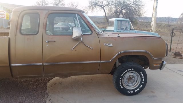 1976 Dodge Power Wagon w100