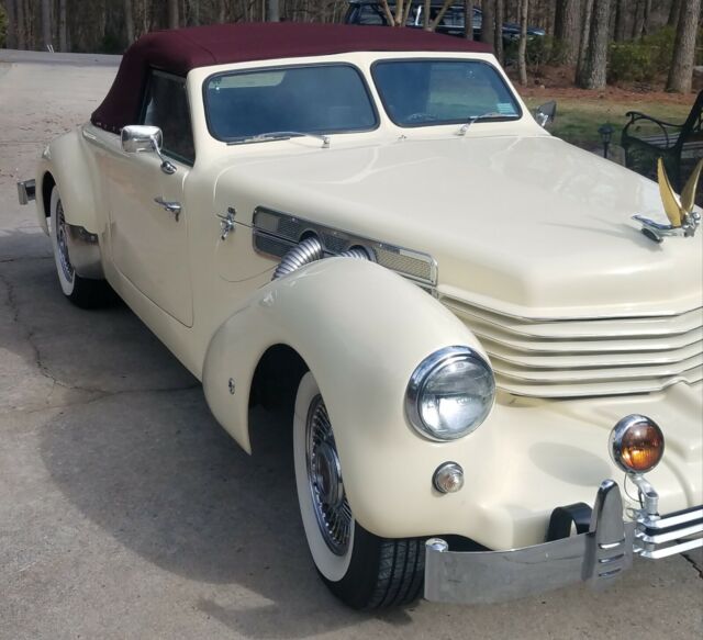 1970 Auburn 1937 Cord Royale 7/8 replica chrome