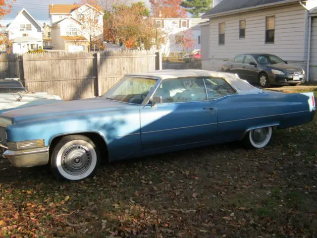 1970 Cadillac DeVille blue coupe