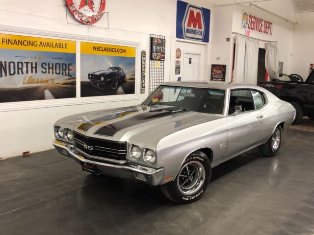1970 Chevrolet Chevelle SS 396-BIG BLOCK WITH 4 SPEED-CORTEZ SILVER-