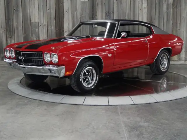 1970 Chevrolet Chevelle SS 454 Spd. Bucket Seats Counsel With Stripes