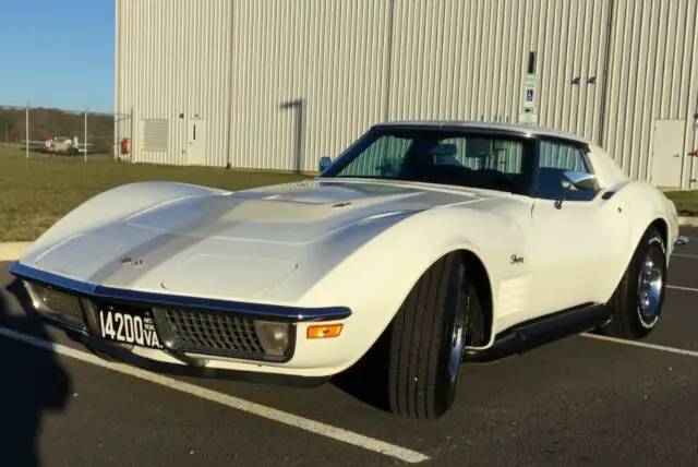 1970 Chevrolet Corvette Deluxe black leather