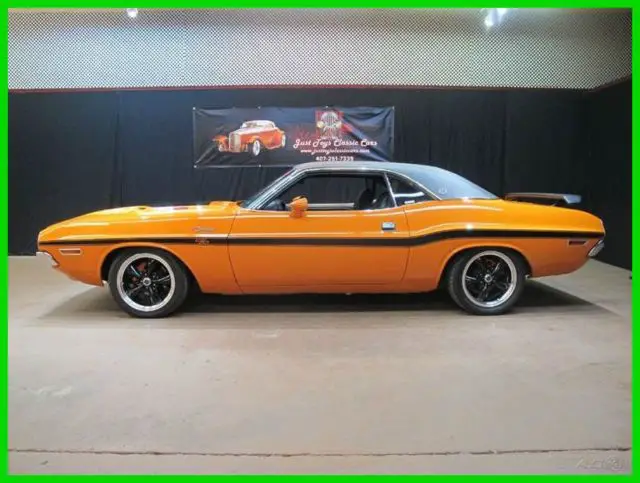 1970 Dodge Challenger RT/SE Tribute