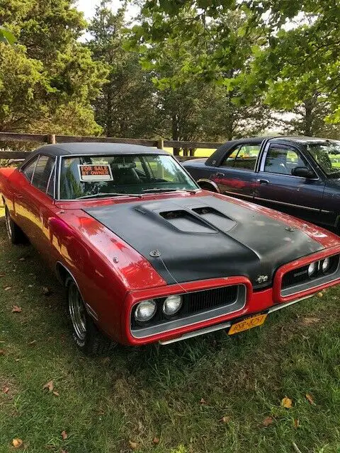 1970 Dodge Coronet SUPER BEE BADGES