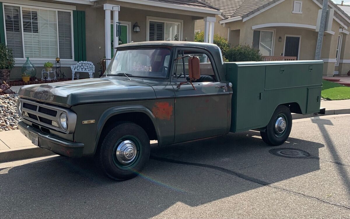 1970 Dodge D2 3/4 Ton Utility