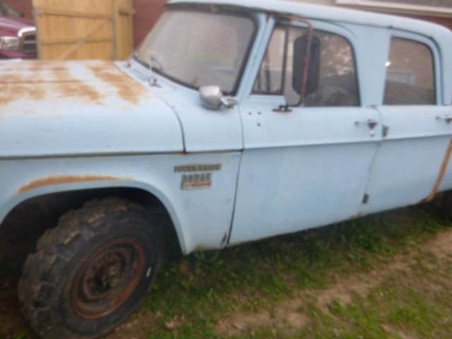 1970 Dodge Power Wagon