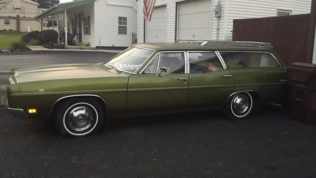 1970 Ford COUNTRY SEDAN